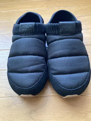 Teva 블랙 슬립온