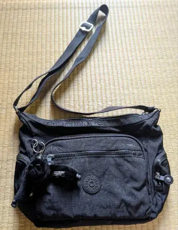 Kipling 블랙 숄더백