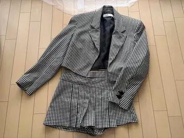 ZARA 체크 무늬 셋업 숏 자켓