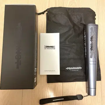 LE SSERAFIM official Light stick