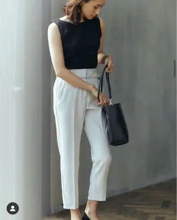PLST 플라스테 백 새틴 스트레치 태버드 팬츠