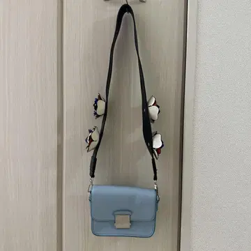ZARA 스카이블루 숄더백 꽃