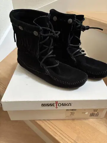 MINNETONKA 블랙 웨스턴 부츠