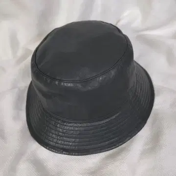이삼카타야마 백래쉬 BACKLASH 가죽 버킷 햇 블랙