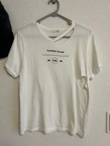 GYDA 화이트 T셔츠