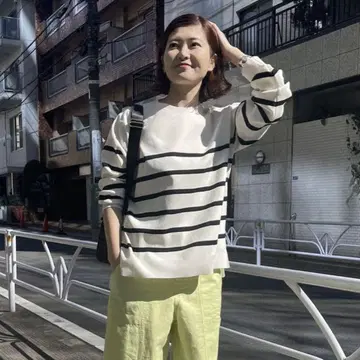 새상품급 Spick & Span 워셔블 루즈 크루넥 풀오버