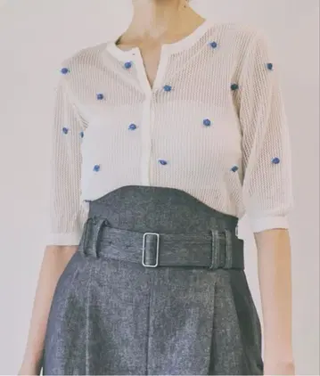 HYEON 헤 rose cardigan 로즈 가디건 화이트