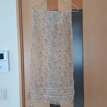 수나우나 꽃무늬 스카프