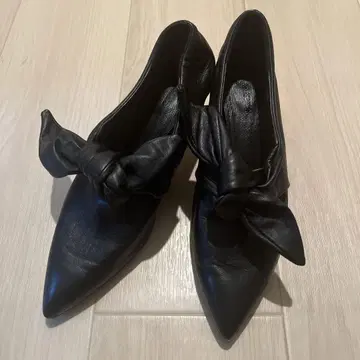 JIL SANDER 리본 펌프스 38
