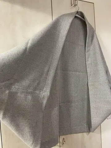 라이트 그레이 모몽가 가디건