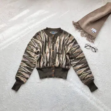 레어 COOGI 쿠지 3D 니트 가디건 크롭 기장 호주산