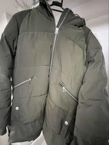 후드 부착 다운