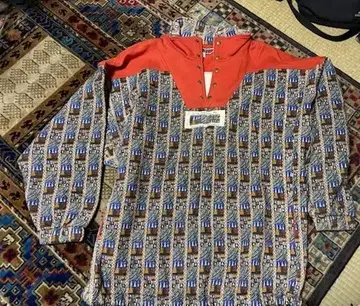 뉴질랜드제 빈티지 구제 의류 T&SKI 올 패턴 풀오버 아노락