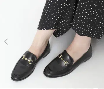 새상품급 베이스 스톡 비트 로퍼 23.5cm