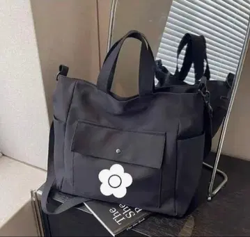 블랙 숄더백 데이지 로고