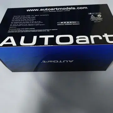 AUTOart 1/18 파가니 와이라 BC 메탈릭 블루 카본 미개봉품