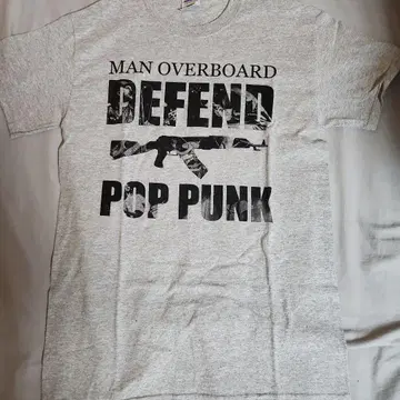 MAN OVERBOARD 티셔츠 S 사이즈 DEFEND POP PUNK