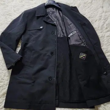 컨디션 최상 XXL 상당 HUGO BOSS 체스터 코트 고어텍스 충전솜