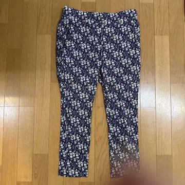 Rie Miller x LIBERTY 꽃무늬 팬츠 M 네이비