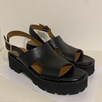 긴자 카네마츠 샌들