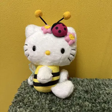 V8 키티 꿀벌 봉제 인형 무당벌레