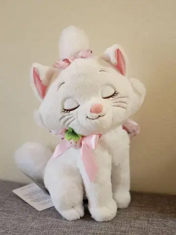 새상품 디즈니 스토어 마리 봉제 인형 딸기