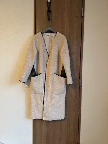 앙클리어 페이크 무스탕 파이핑 여성용 36 아이보리