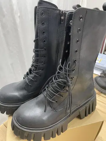 블랙 밀리터리 부츠 통굽