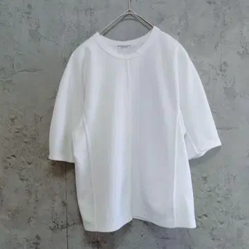 유나이티드 애로우즈 코튼 블렌드 커브 슬리브 티셔츠 풀오버 화이트