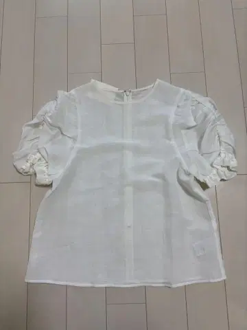 택 포함 IENA 반팔 프릴 블라우스 화이트