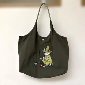 스너프킨 MOOMIN 토트백 카키 그린