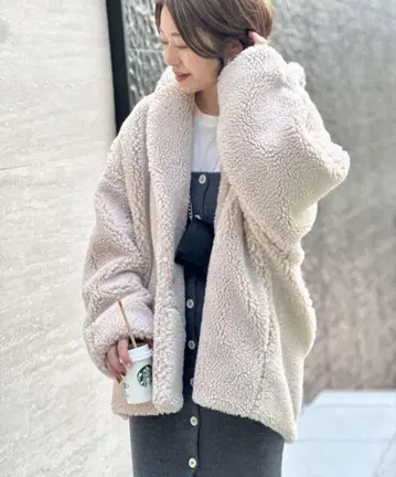 윔 가젯 인플루언서 콜라보 미들 보아 코트