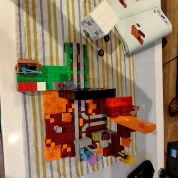 LEGO Minecraft 21143 어둠의 포탈