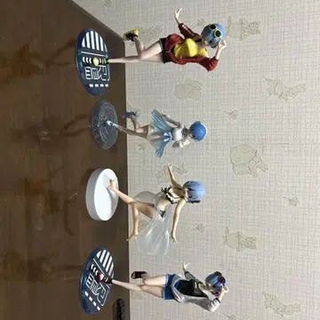 렘 피규어 세트 4체