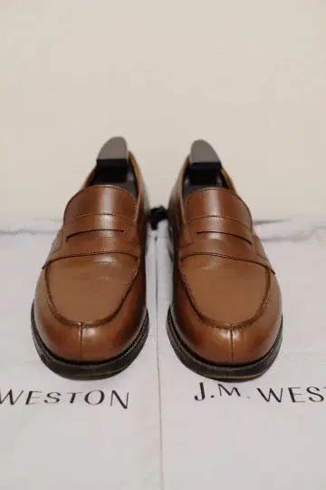J.M.WESTON 180 시그니처 로퍼 5/C 탄 브라운