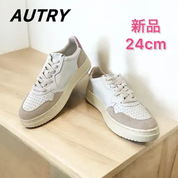 [새상품] AUTRY 스니커즈 24cm 메달리스트 로우