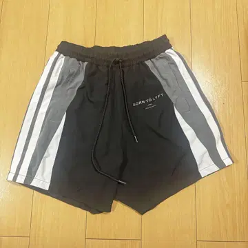 리프트 하프 팬츠 품절 모델