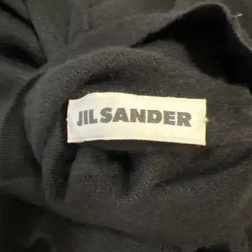 수납 가방 포함 JIL SANDER 블랙 캐시미어 터틀넥 스웨터