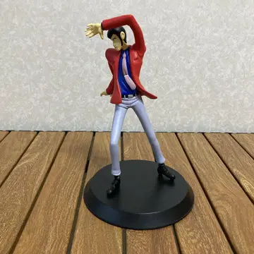 반프레스토 루팡 3세 루팡 피규어 손을 올린 포즈 몽키 펀치