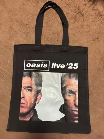 oasis live '25 토트백