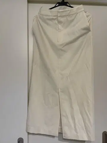 UNITED ARROWS 아이보리 타이트 스커트 38