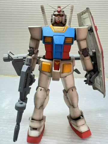 MG 1/100 RX-78-2 건담 Ver.2.0 전체 도색 완성품