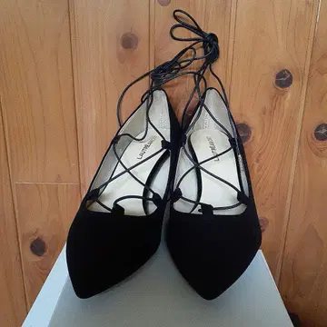 LAUTREAMONT 블랙 레이스업 펌프스 23cm