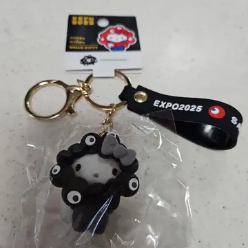 오사카 간사이 엑스포 블랙 미야쿠미야쿠 산리오 헬로키티 키링