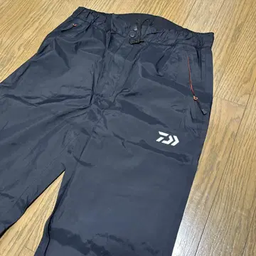 Daiwa 블랙 우비 M 사이즈