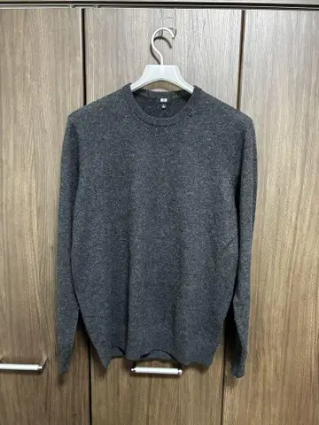 UNIQLO 다크 그레이 캐시미어 스웨터 XL