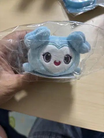 TWICE 봉제 인형 배지 참 NAVELY