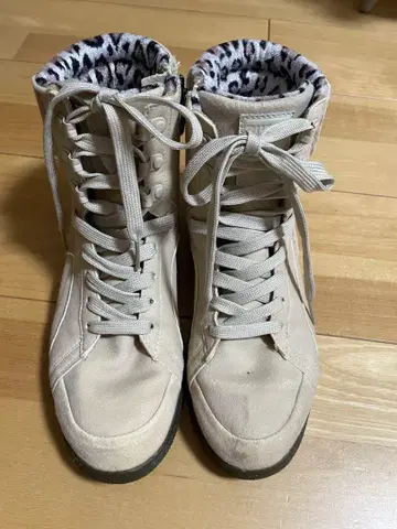 PUMA 하이컷 스니커즈