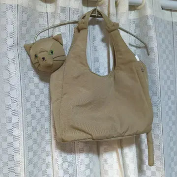 루토토 고양이 디자인 토트백 베이지