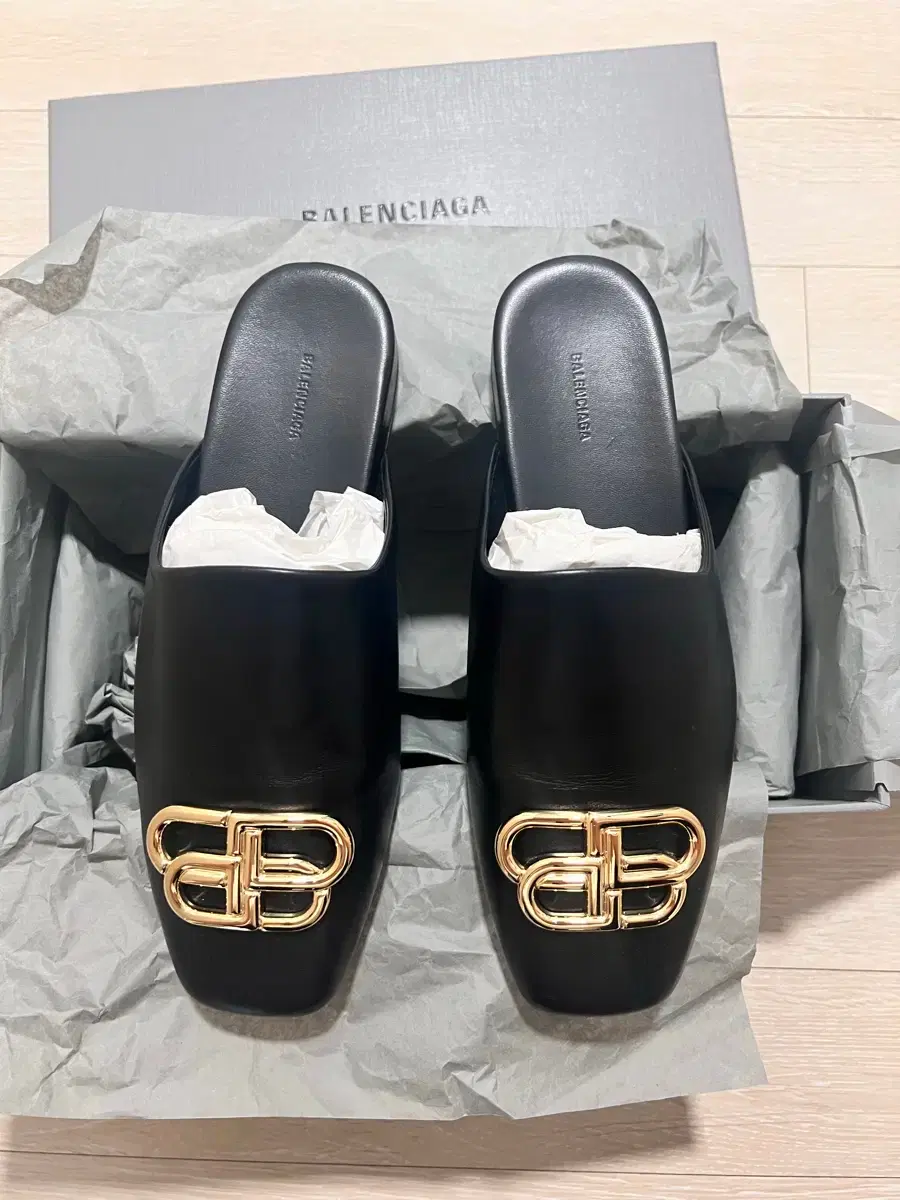 Balenciaga BB Cozy Mule